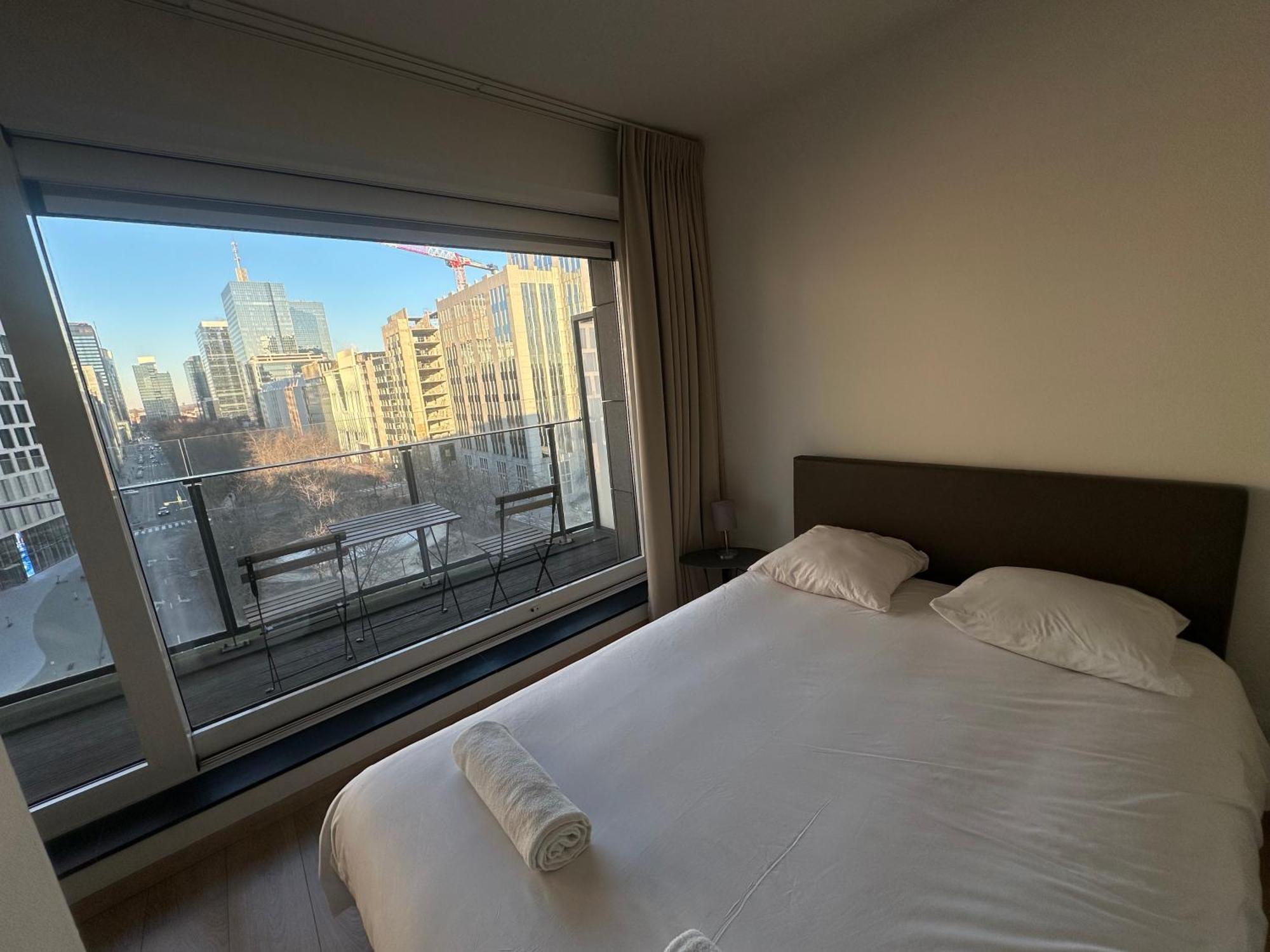 2 Bedroom In Center With Balcony Appartement *